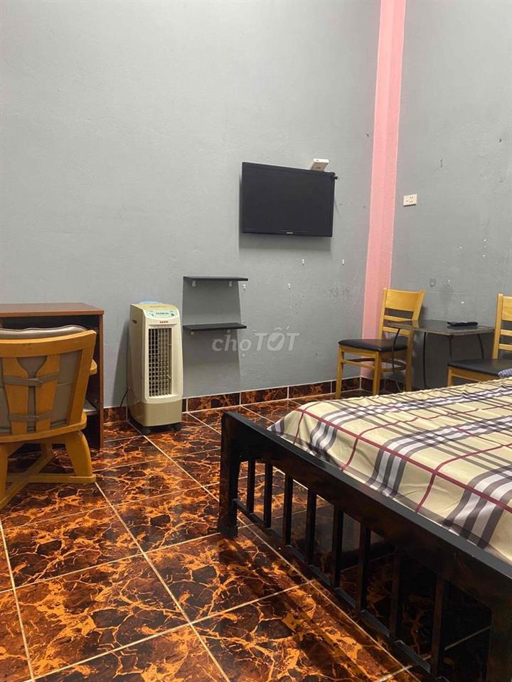 Phòng Lầu 1,nội thất  full,Kinh Dương Vương,cửa vân tay giờ giấc tự do