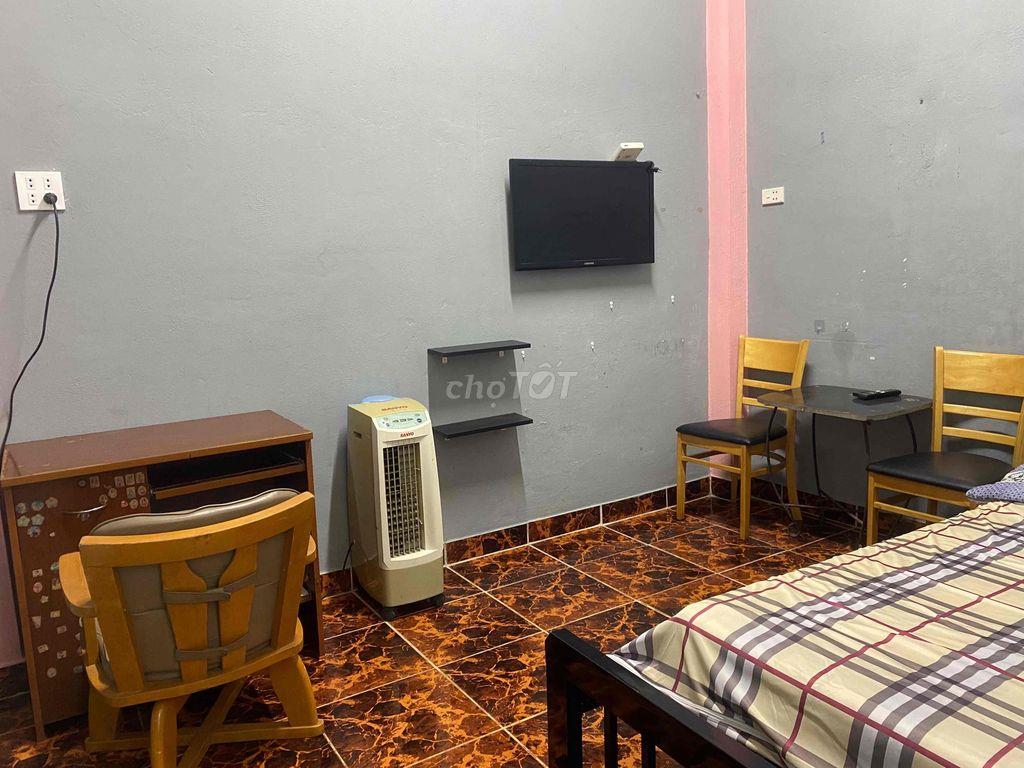 Phòng Lầu 1,nội thất  full,Kinh Dương Vương,cửa vân tay giờ giấc tự do