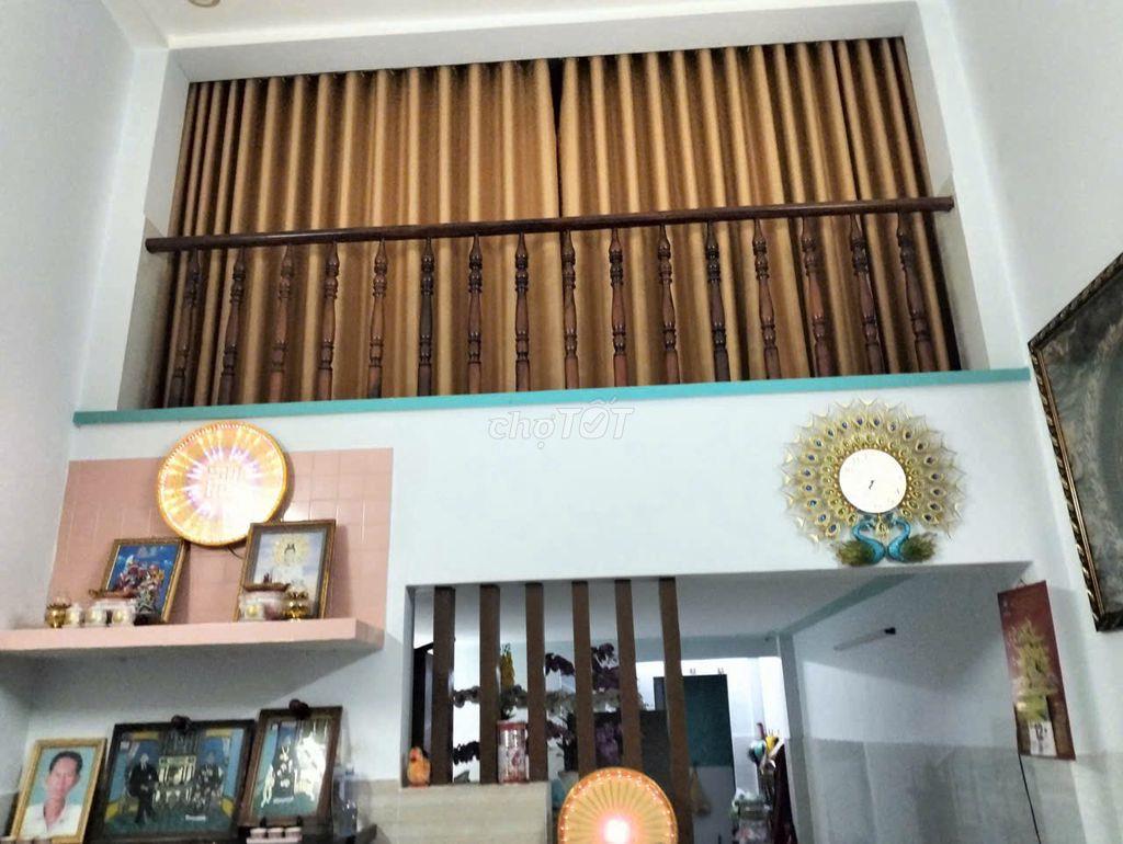Bán nhà gắp tp hcm