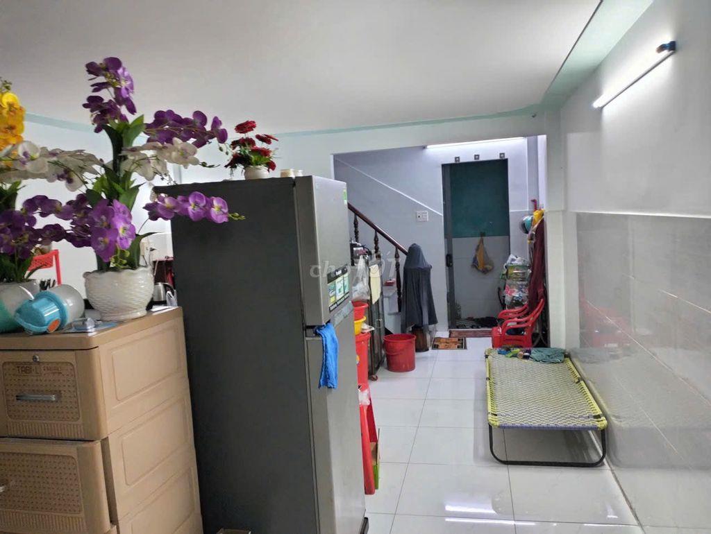 Bán nhà gắp tp hcm