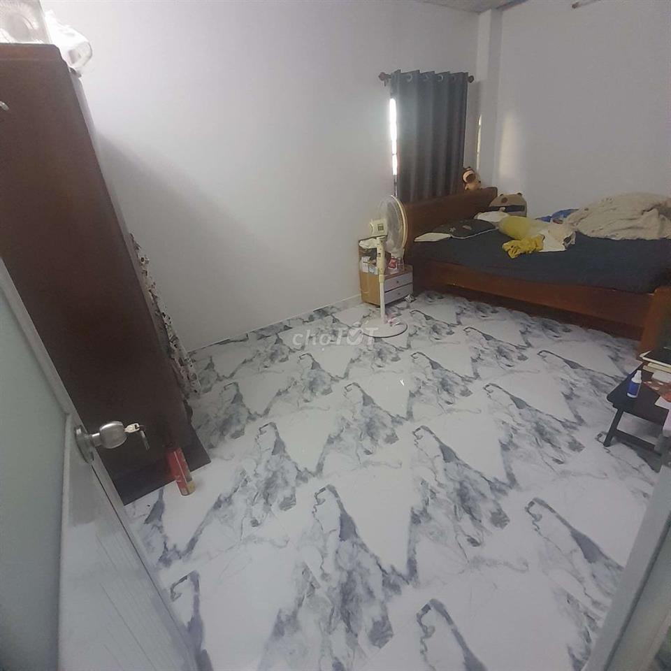 bán gấp nhà Bình Chánh