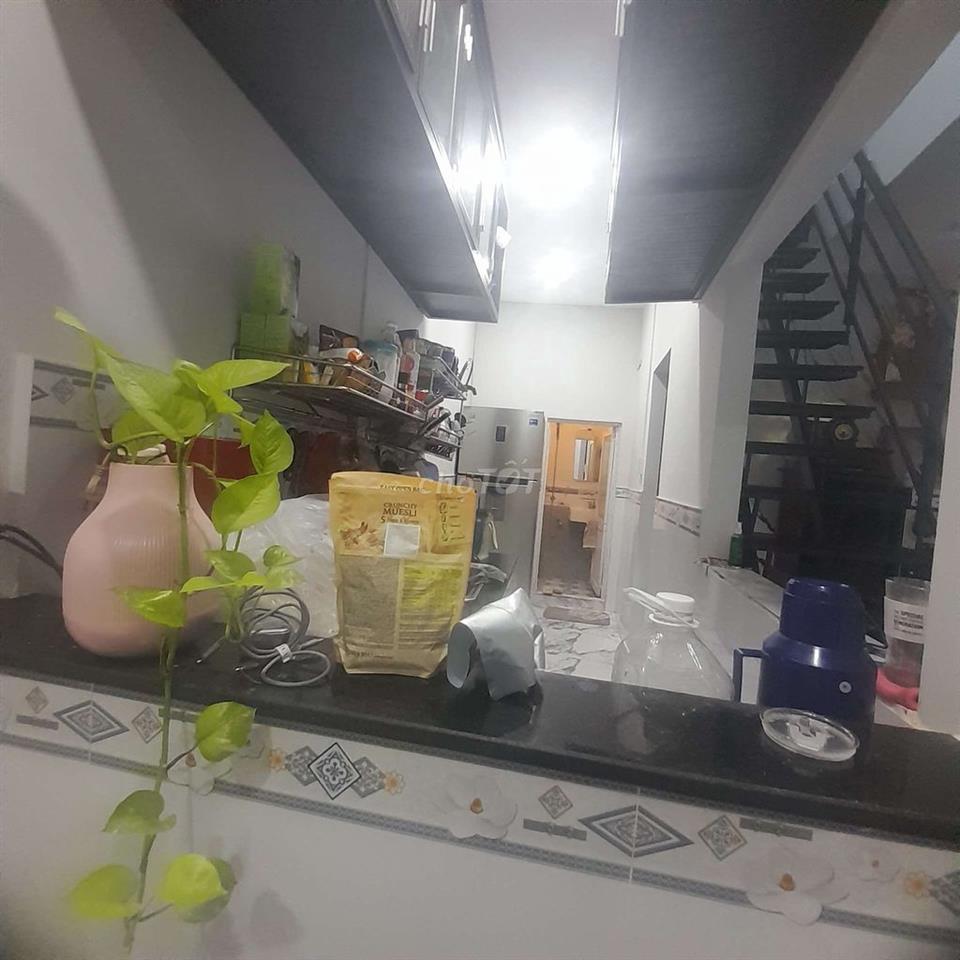bán gấp nhà Bình Chánh