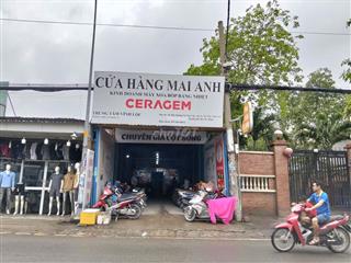 Nhà mặt tiền ngay chợ, đường Võ Văn vân 170 m²