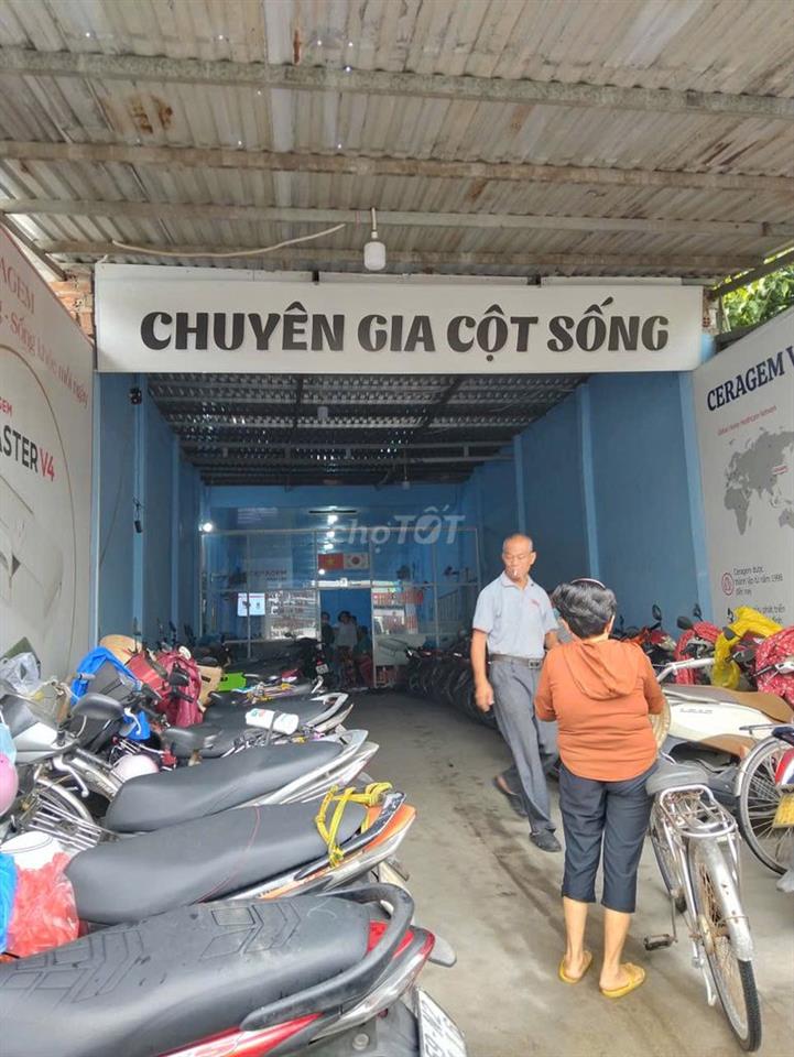 Nhà mặt tiền ngay chợ, đường Võ Văn vân 170 m²