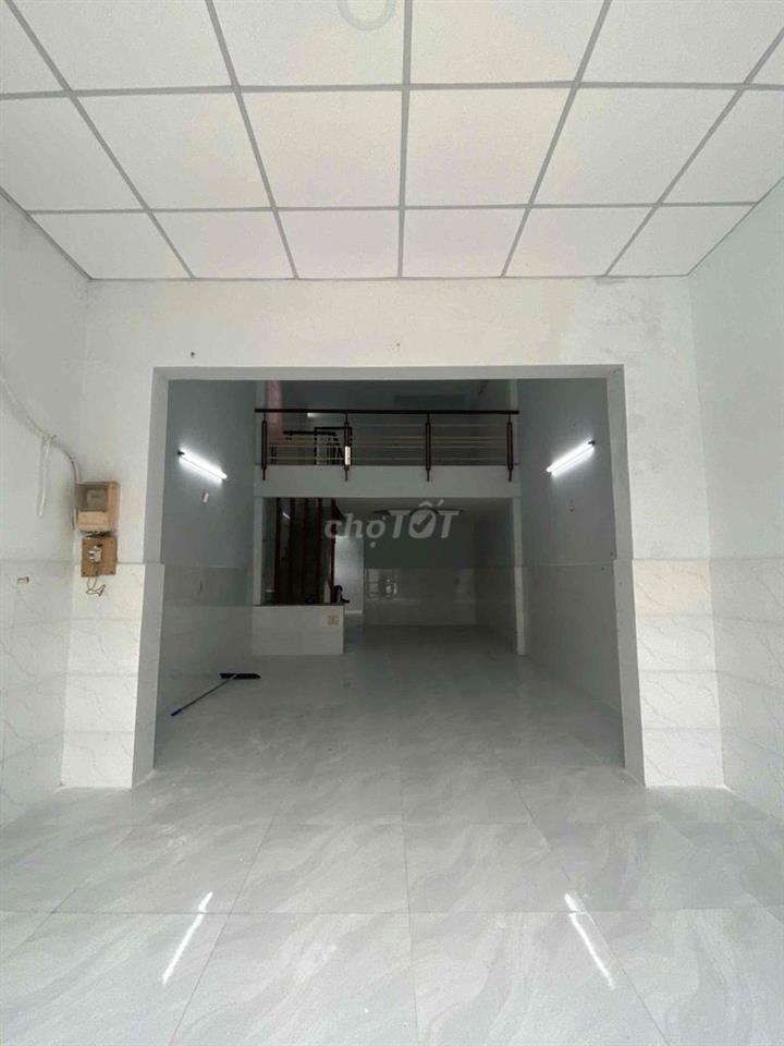 NHÀ GẦN NGUYỄN THỊ TÚ