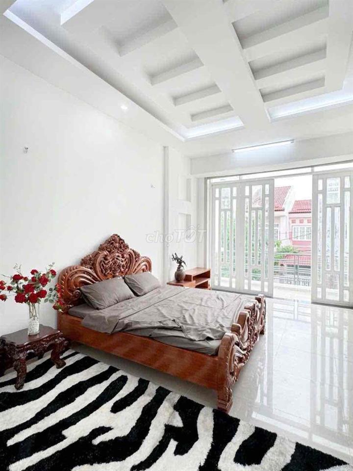 bán nhà số 11 đuờng số 9 ấp 5 xã phong phú bình chánh
