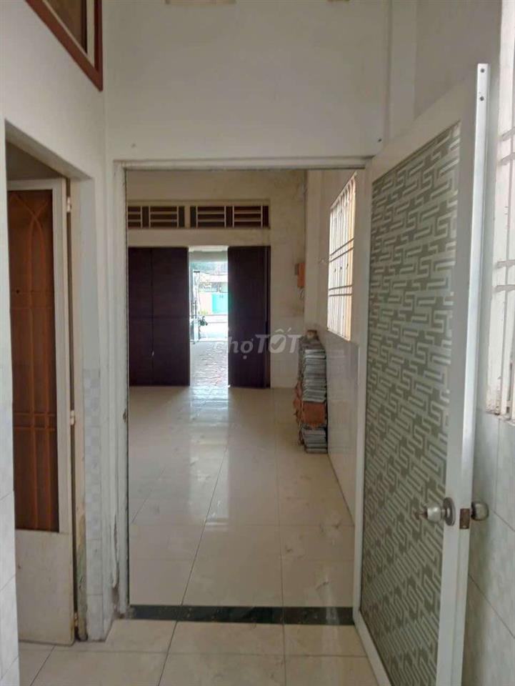 Nhà mặt tiền Trần Văn Giàu 117.4m2 . cần bán gấp.
