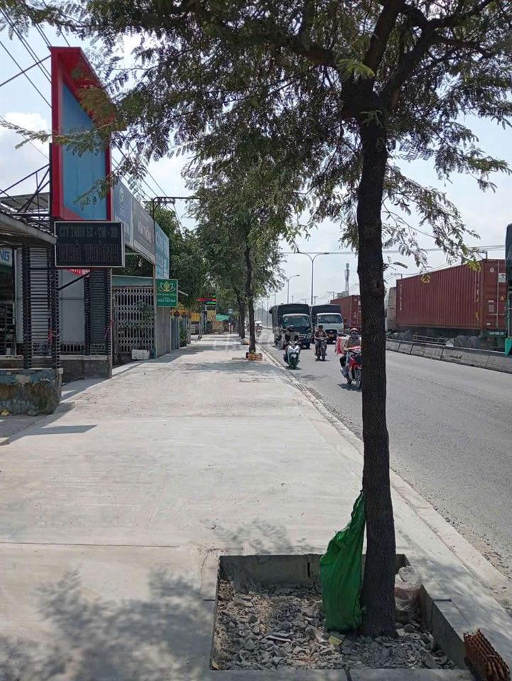 Nhà mặt tiền Trần Văn Giàu 117.4m2 . cần bán gấp.