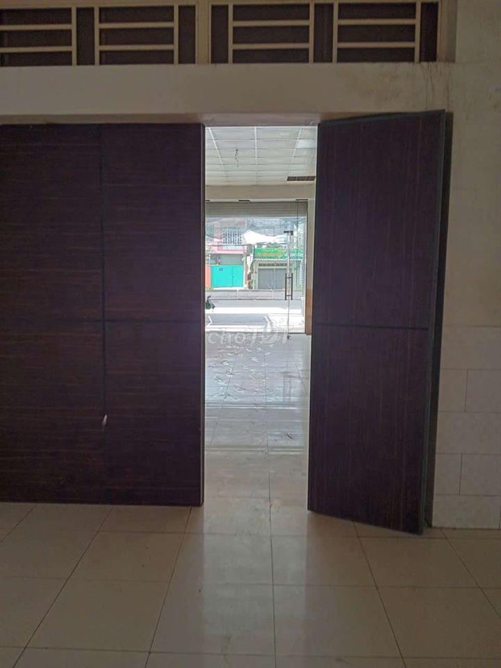 Nhà mặt tiền Trần Văn Giàu 117.4m2 . cần bán gấp.