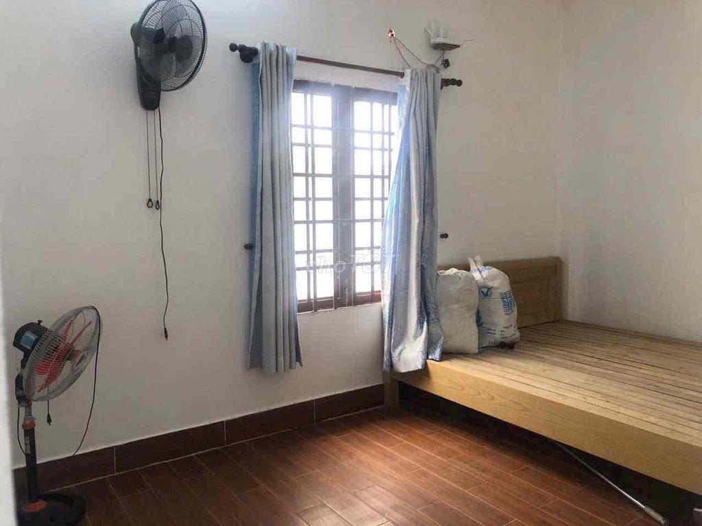 CẦN BÁN GẤP NHÀ BIỆT THỰ TTHC BÌNH CHÁNH