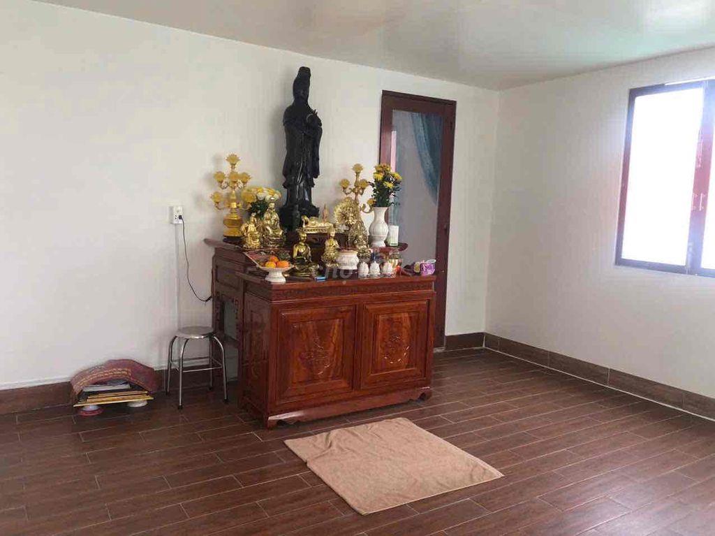 CẦN BÁN GẤP NHÀ BIỆT THỰ TTHC BÌNH CHÁNH