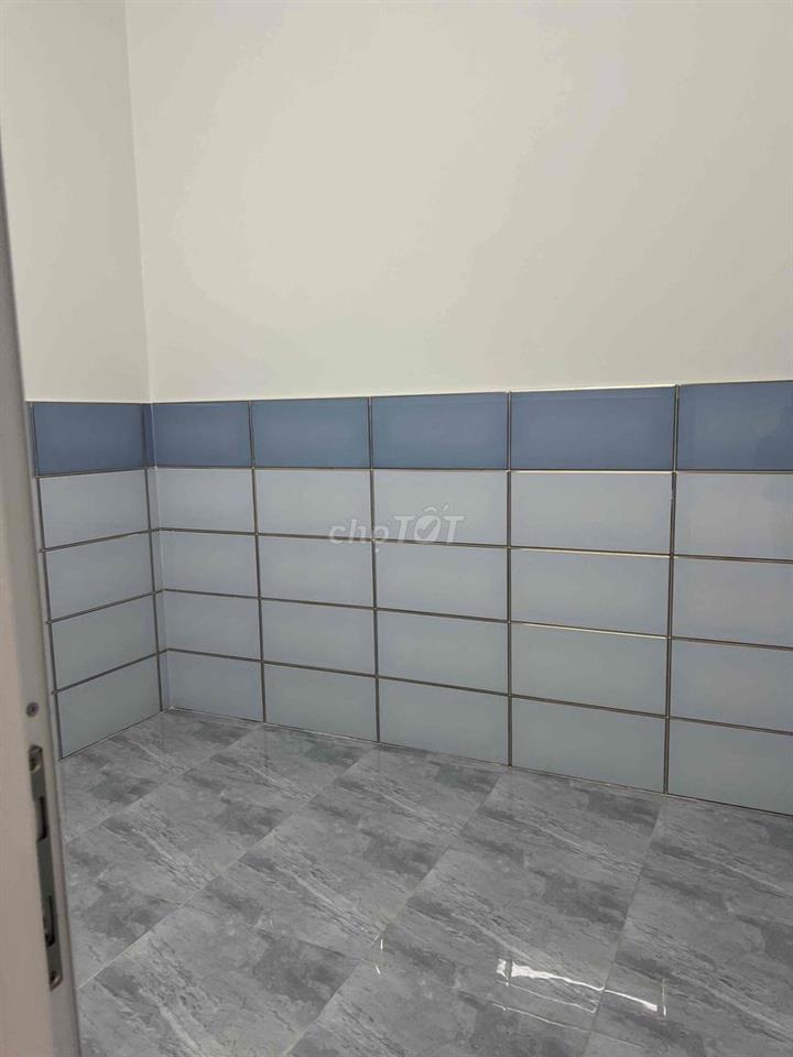 Nhà mặt tiền hẻm xe tải 5trieu 500