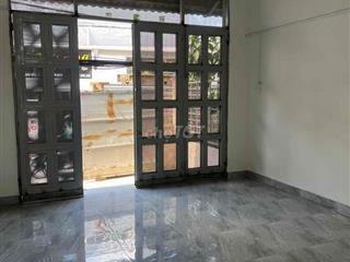 Nhà mặt tiền hẻm xe tải 5trieu 500