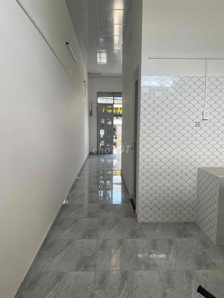 Nhà mặt tiền hẻm xe tải 5trieu 500