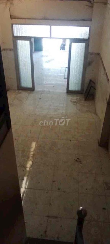 Nhà mặt tiền 130m quốc lộ 50  giá 15triệu