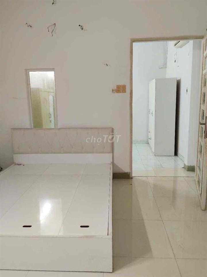 Nhà phạm hùng 13triệu