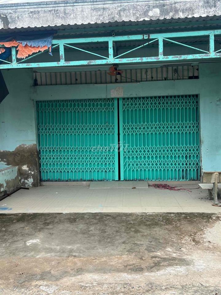 Nhà kho cho thuê 10 triệu 120m có vườn trước Nhà
