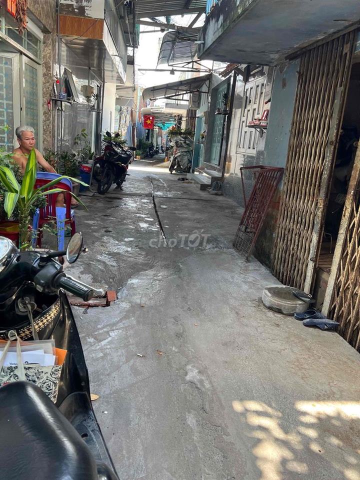 Nhà nguyên căn 6triệu