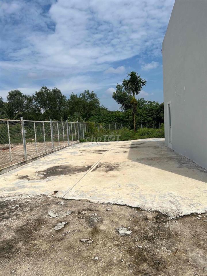 Nhà Xưởngs cho thuê 12 triệu