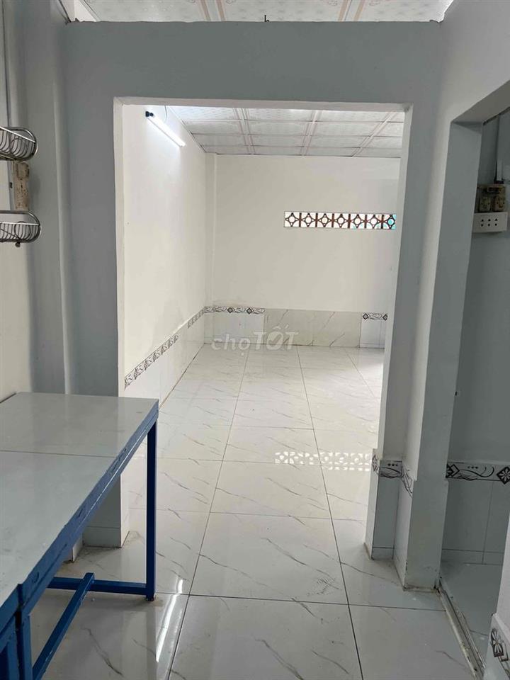 Nhà nguyên căn cho thuê 6trieu