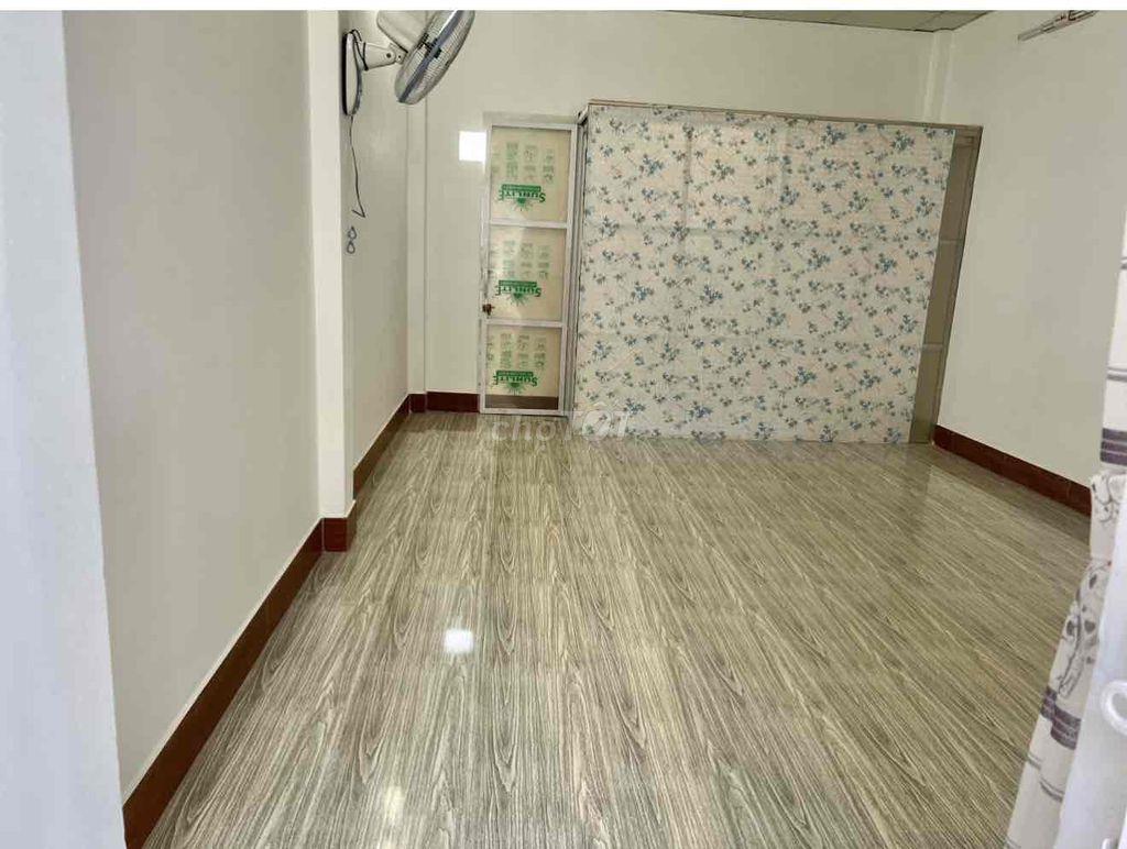 Nhà ở riêng biệt, giá sinh viên, khu dân cư , lịch sự, an ninh