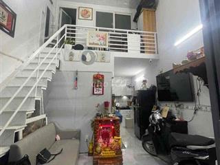 ngan 4 m dai 8 m  tổng 32 m  đỗ lưng chợ phu lạc vào hẻm