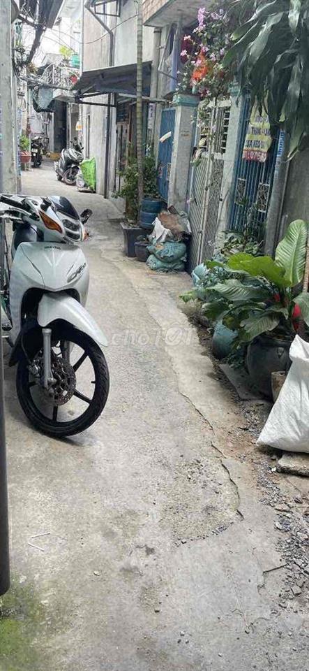 ngan 4 m dai8 m 1 lầu nhà đẹp điện nước chính 2 mặt