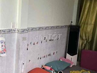 cần bán nhà 4 m dài 10 m 1tr 1 lửng 1 lầu hem ca x bình Hưng