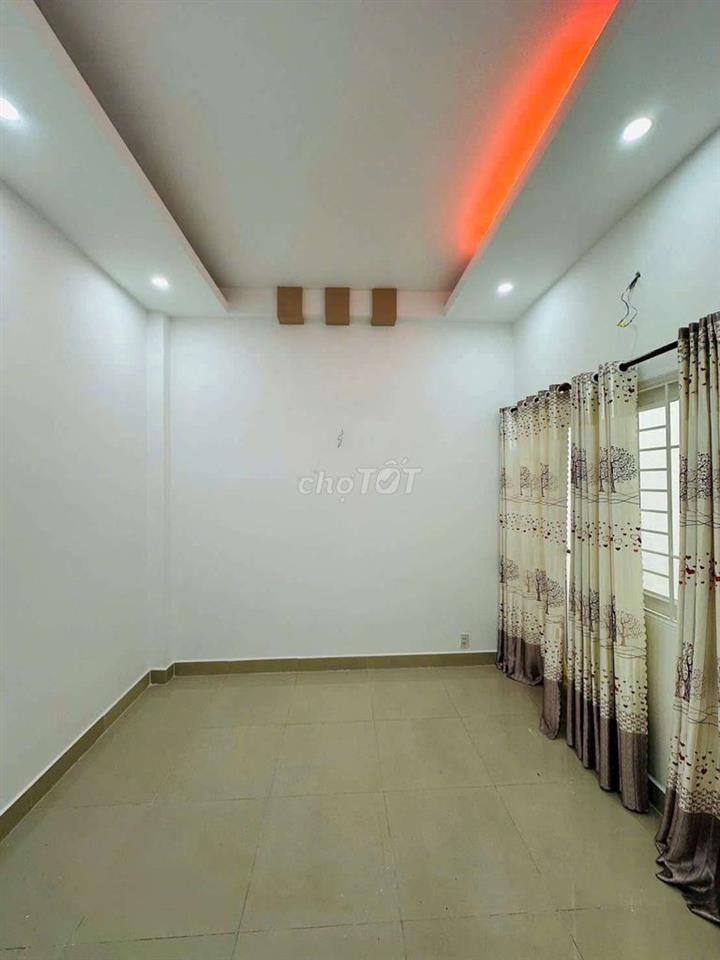 Nhà thuê 4*20 Gác Lửng .xe hơi vào. Đường vĩnh lộc B bình chánh tphcm