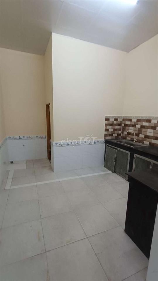 kho thuê 240 m Nền Gạch Men Đường võ văn vân Vĩnh Lộc B Bình Chánh
