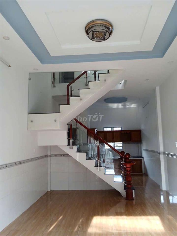 Nhà Thuê 4_10 Lầu suốt có 2pn Đẹp mới Đường Lê Thị ngay vĩnh lộc a