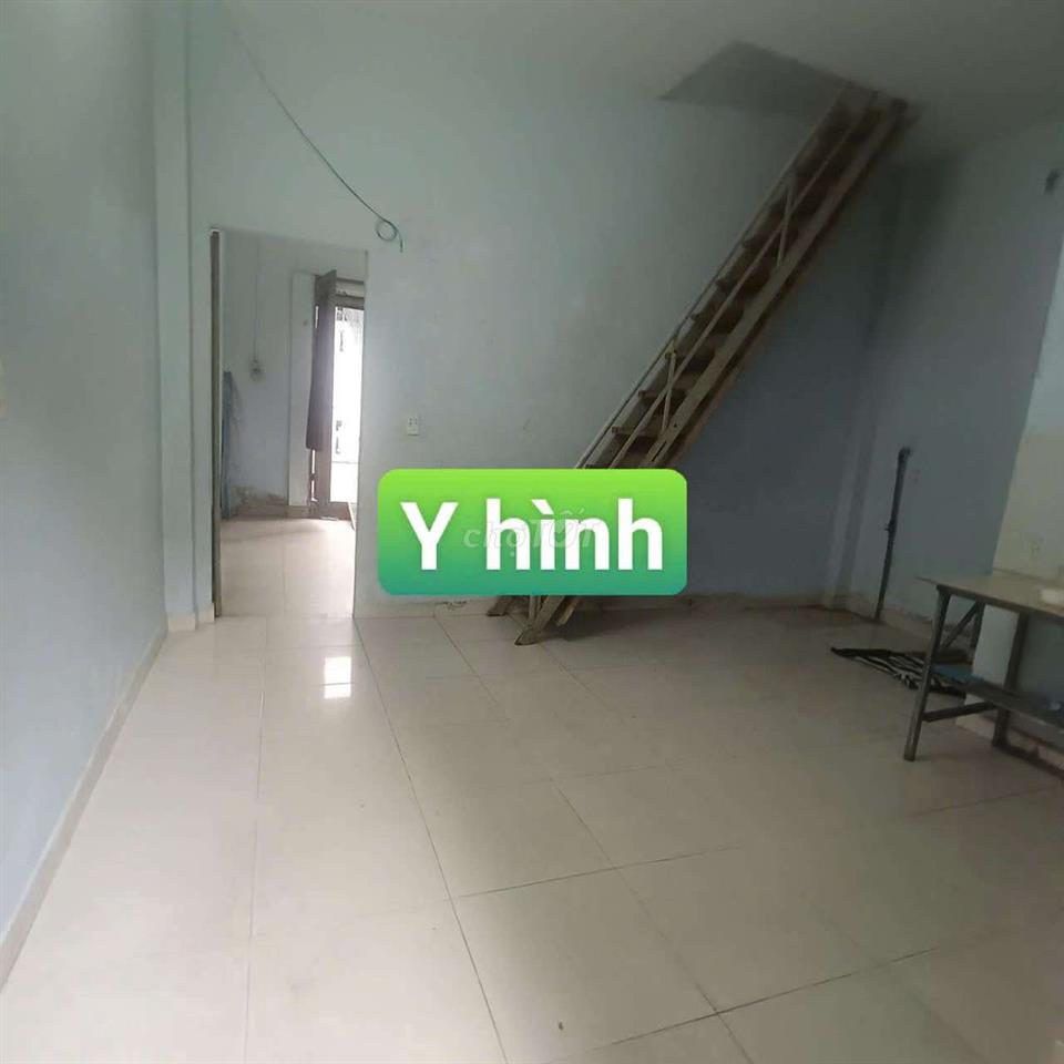 Nhà Thuê 5*16 Có Gác _ Có Đất trồng rau Đường vĩnh lộc B. Ấp 5
