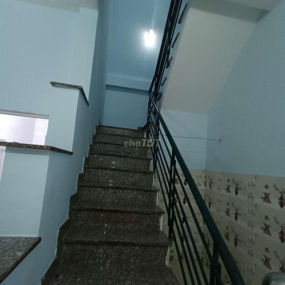 Nhà Thuê 5*20 có Lầu suốt 3pn  Đường vĩnh lộc B Ấp 6