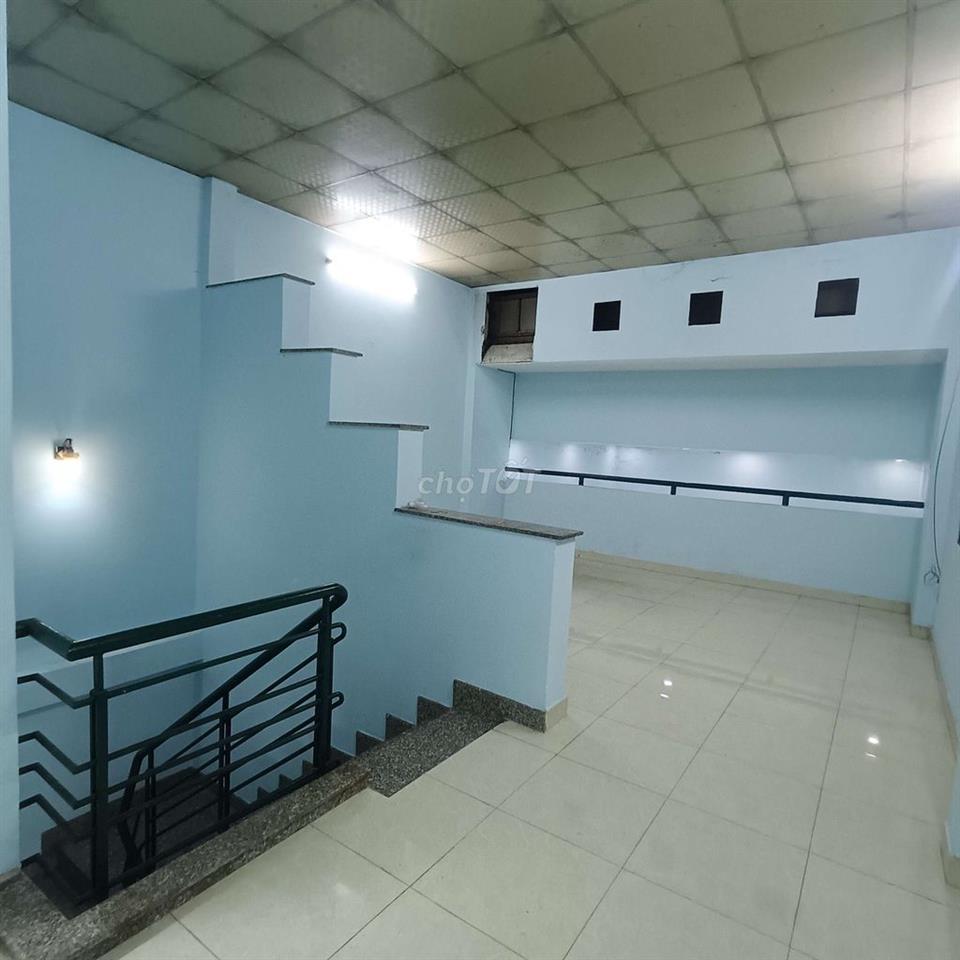 Nhà Thuê 5*20 có Lầu suốt 3pn  Đường vĩnh lộc B Ấp 6