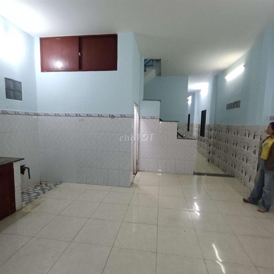 Nhà Thuê 5*20 có Lầu suốt 3pn  Đường vĩnh lộc B Ấp 6