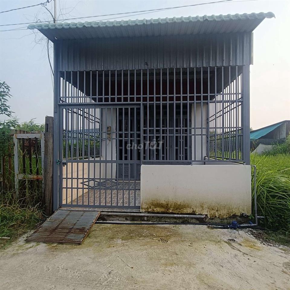 nhà thuê 4*18 Gác lửng 2pn. mới kế bên có đất t Ấp 6 xã Tân vĩnh lộc B