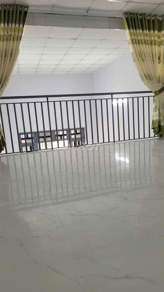 nhà thuê 4*18 Gác lửng 2pn. mới kế bên có đất t Ấp 6 xã Tân vĩnh lộc B