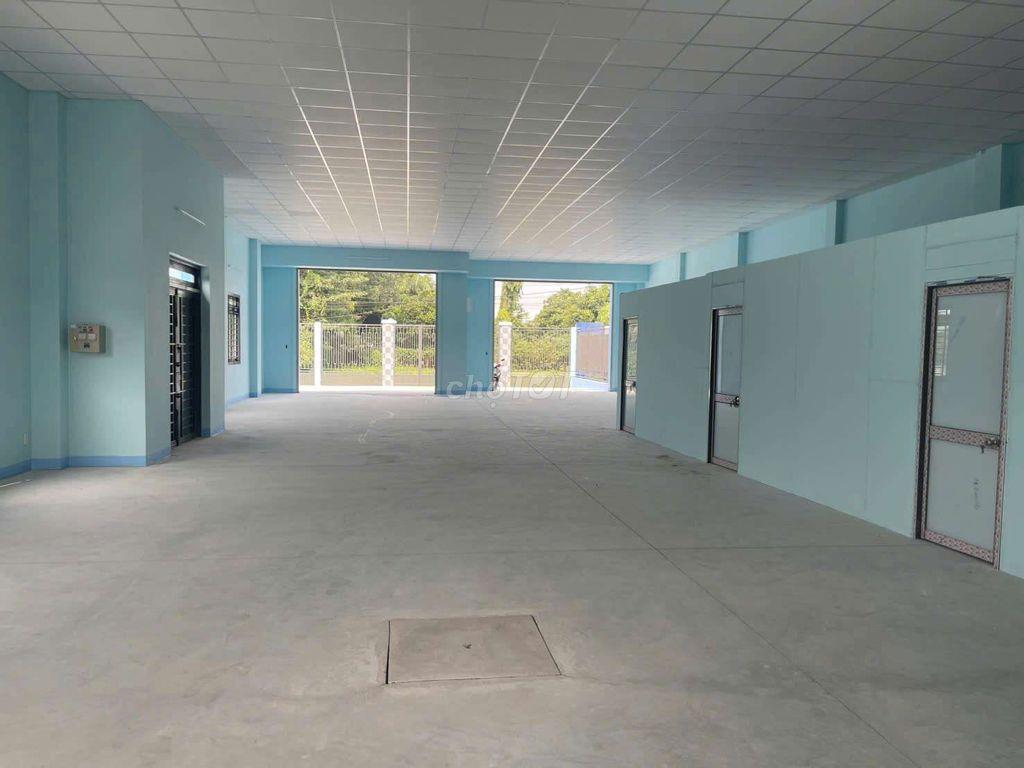 Kho Thuê  Mới tổng 1000m xD 350 sân rộng _Đường Nữ Dân vĩnh lộc A
