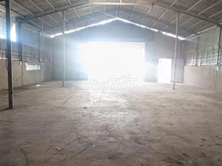 Kho Thuê 12*25 Có sân Đường Lại Hùng Cường Vĩnh Lộc B  vào 1 cây số.