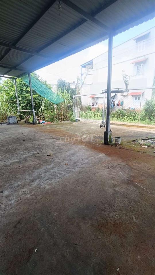 Kho Thuê 12*25 Có sân Đường Lại Hùng Cường Vĩnh Lộc B  vào 1 cây số.