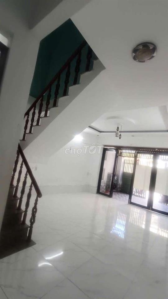 Nhà Thuê 4*16 Lầu suốt .4pn. hẻm 7m . Đường Vĩnh Lộc B . bình chánh