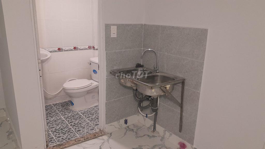Nhà ở nguyên căn mặt tiền 60m2, giá chỉ 4.5 Tr, Vĩnh Lộc A, Bình Chánh