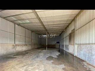 Cho thuê kho 13tr/th DT:9,5x20 ( kho sạch sẽ ,có 3fa , phù hợp chứa hà