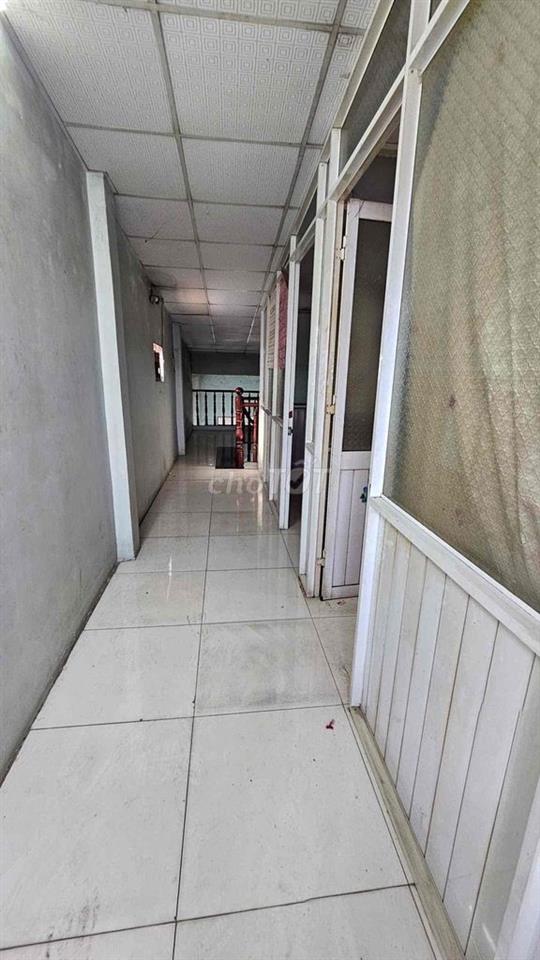 Cho thuê nhà 6,5tr/ tháng.  DT: 4m x 20m Lửng 2PN 2WC.  👉 Mặt tiền Đườ