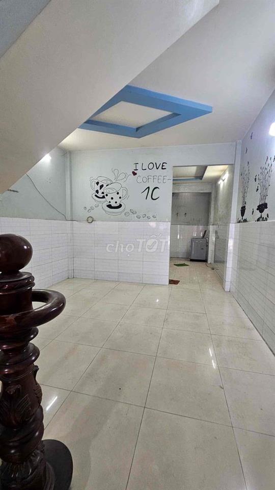 Cho thuê nhà 6,5tr/ tháng.  DT: 4m x 20m Lửng 2PN 2WC.  👉 Mặt tiền Đườ