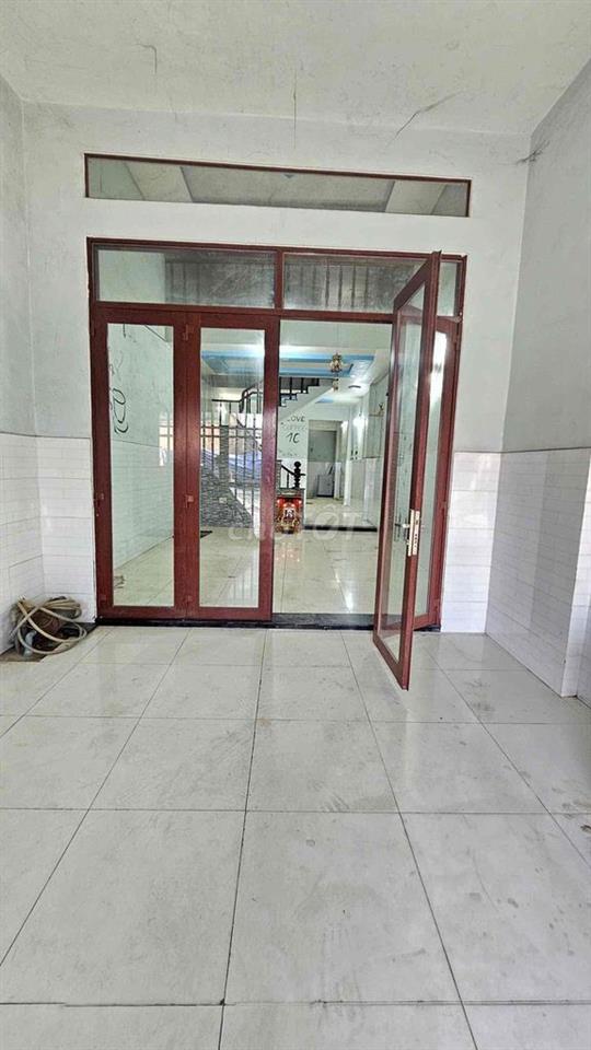 Cho thuê nhà 6,5tr/ tháng.  DT: 4m x 20m Lửng 2PN 2WC.  👉 Mặt tiền Đườ