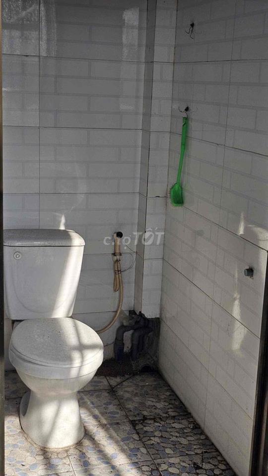 Cho thuê nhà 6,5tr/ tháng.  DT: 4m x 20m Lửng 2PN 2WC.  👉 Mặt tiền Đườ