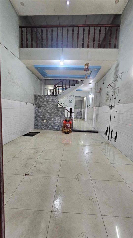 Cho thuê nhà 6,5tr/ tháng.  DT: 4m x 20m Lửng 2PN 2WC.  👉 Mặt tiền Đườ