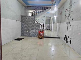 Cho thuê nhà 6,5tr/ tháng.  DT: 4m x 20m Lửng 2PN 2WC.  👉 Mặt tiền Đườ