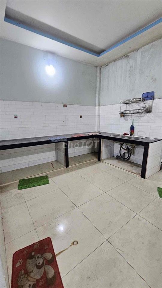 Cho thuê nhà 6,5tr/ tháng.  DT: 4m x 20m Lửng 2PN 2WC.  👉 Mặt tiền Đườ